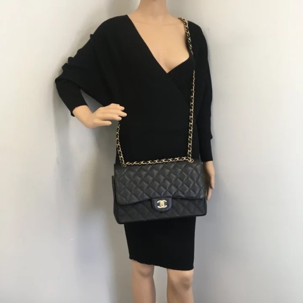 AUTHENTIC Chanel Classic Flap Jumbo Black Caviar